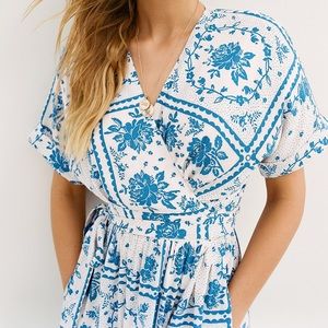 ~ISO~ urban outfitters wrap floral midi dress blue
